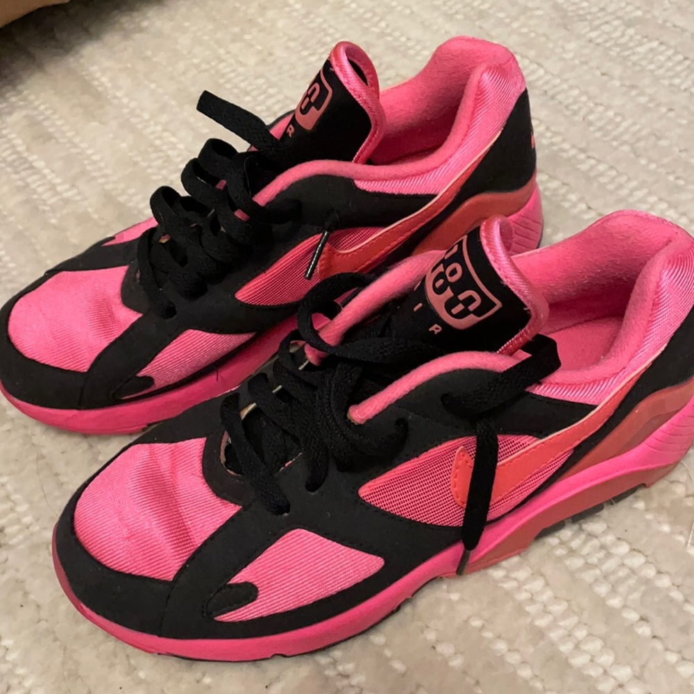 EXCLUSIVE: CDG nikes. These are going for 600+ on stockx & stadium goods